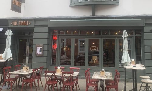 Chorus.cx_The_Stable_Winchester (2)