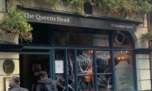 chorus.cx_the_queens_head_soho